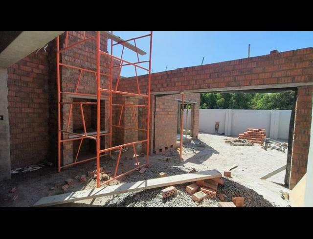 4 BEDROOM HOUSE FOR SALE IN SANDOWN